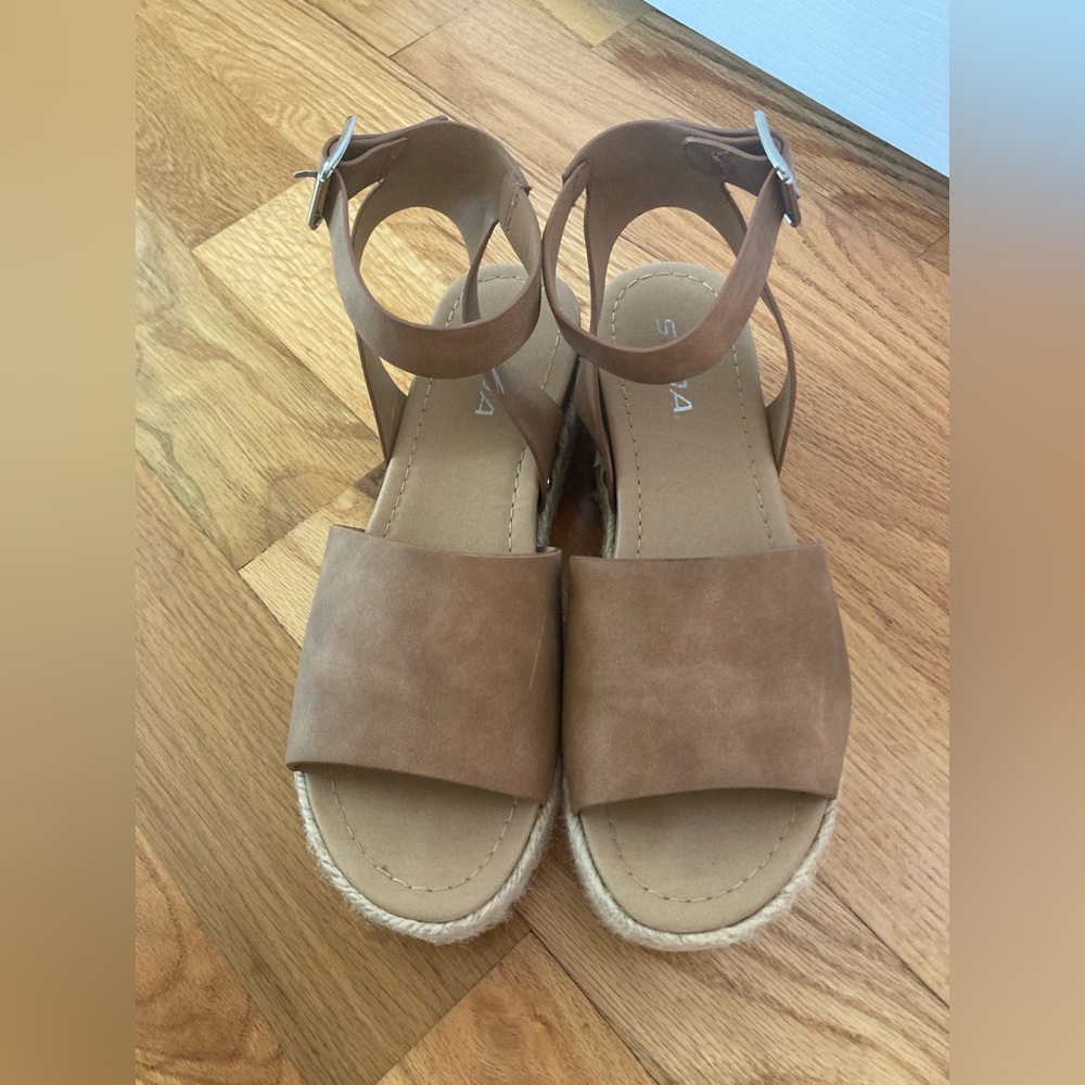Soda Tan/Brown Wedge Sandal with Ankle Strap, Size 7